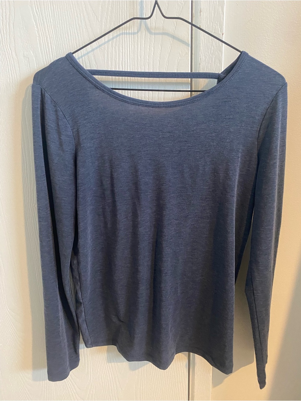 GAP Women's athletic Long Sleeve Boatneck Top - Slate
